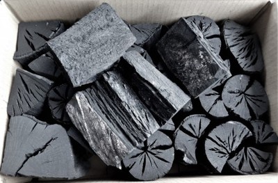 木炭 国産 大分樫炭(かし炭) 切炭7.5cm2Kg七輪の炭火焼きにお薦め