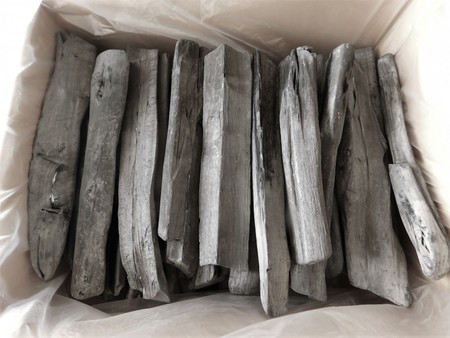 ラオス備長炭 割L4(割) 幅4.5-6cm5kg 高品質 マイチュー白炭