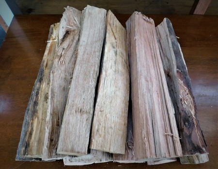 大分の薪 樫 広葉樹ミックス直径 5-15cm長さ 約40cm 12kg 広葉樹の薪 乾燥薪