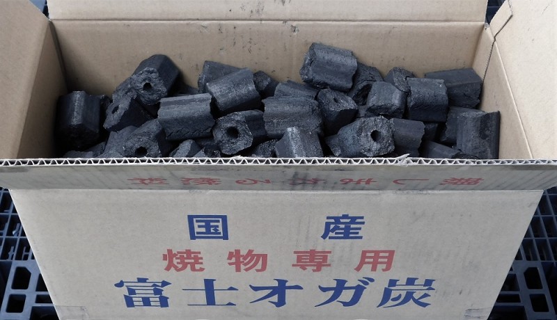 富士炭化工業 国産品 焼物専用富士オガ炭(3-5cm)10kg 愛媛県産 国産品